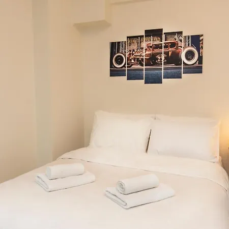 Апартаменты 2 Bedroom Large House With Garden In Moda *