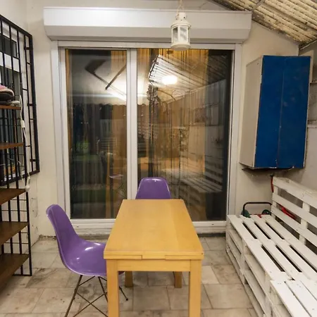 Апартаменты 2 Bedroom Large House With Garden In Moda