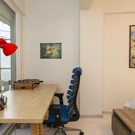 2 Bedroom Large House With Garden In Moda Апартаменты